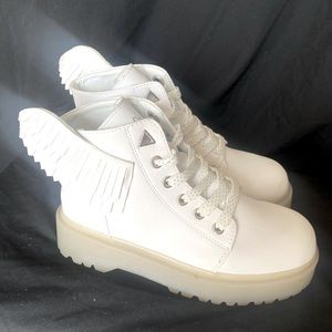 YRU Slayr Angel Wing Boots (White)